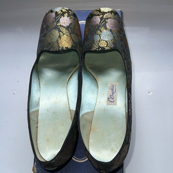 New Vintage 60s Floral Brocade Slippers/Hostess Shoes Original Box  Size 9 1/2 - Picture 3 of 8